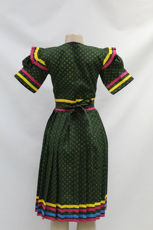 Ladies Traditional Dress And Doek